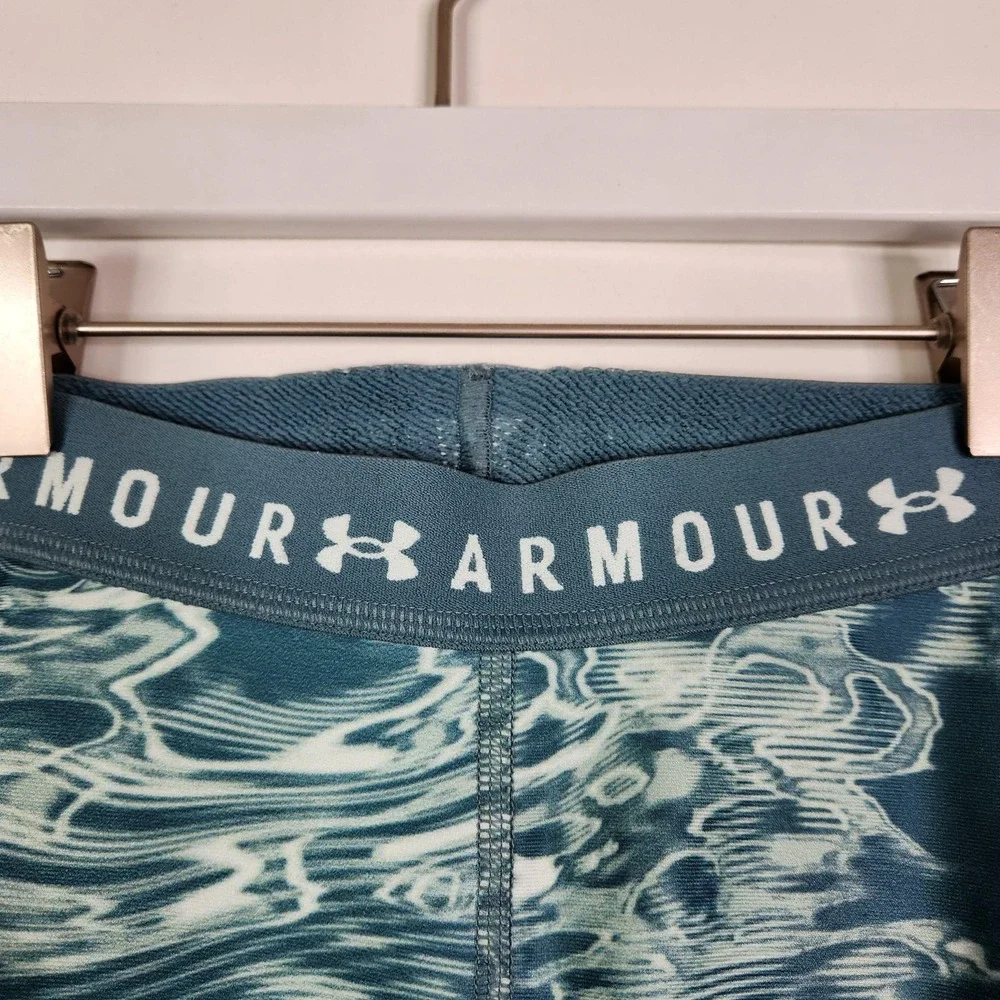 UNDER ARMOUR HeatGear Compression Shorts Womens XS Blue Water Print 9